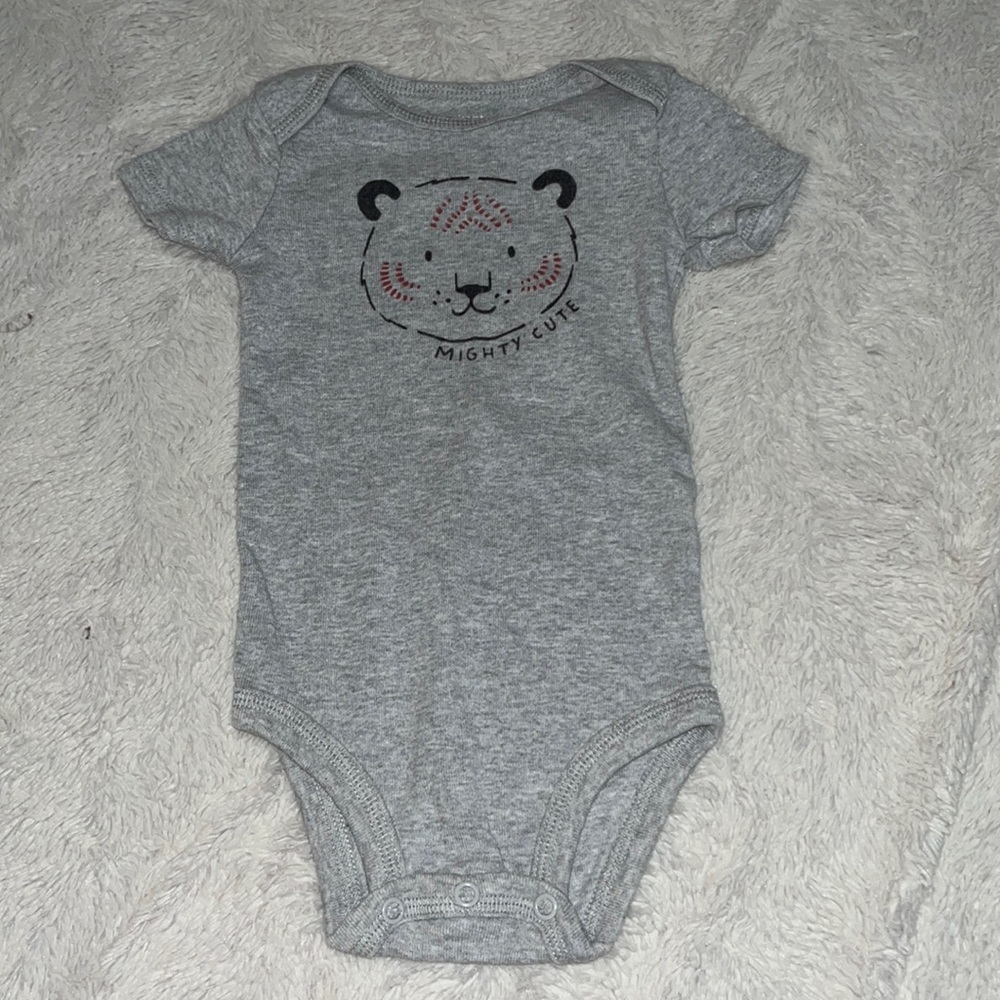 (3 for $10) carters bear bodysuit ๐ป